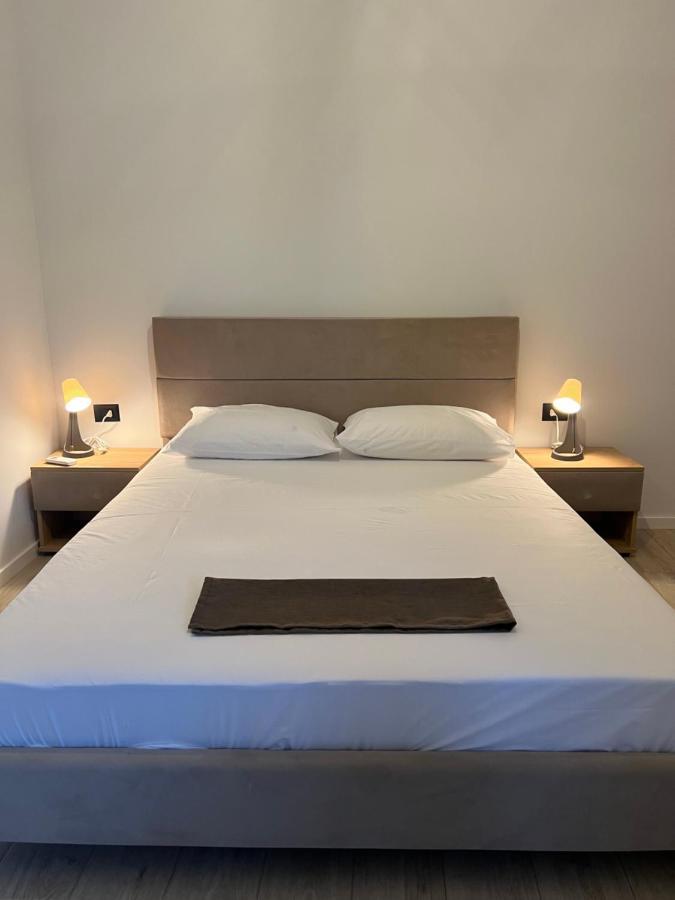 Olga Apartment Sarandë エクステリア 写真